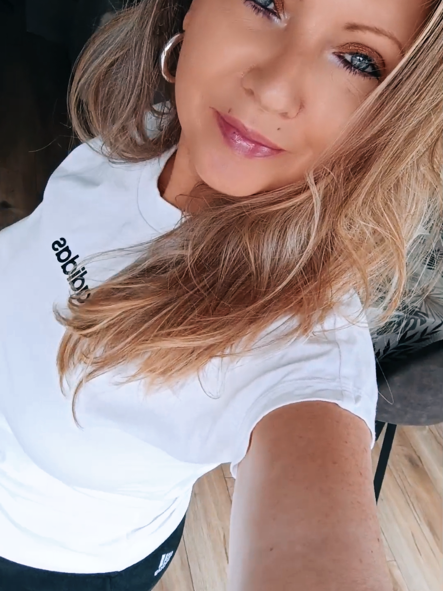 @Mélissa 🦋