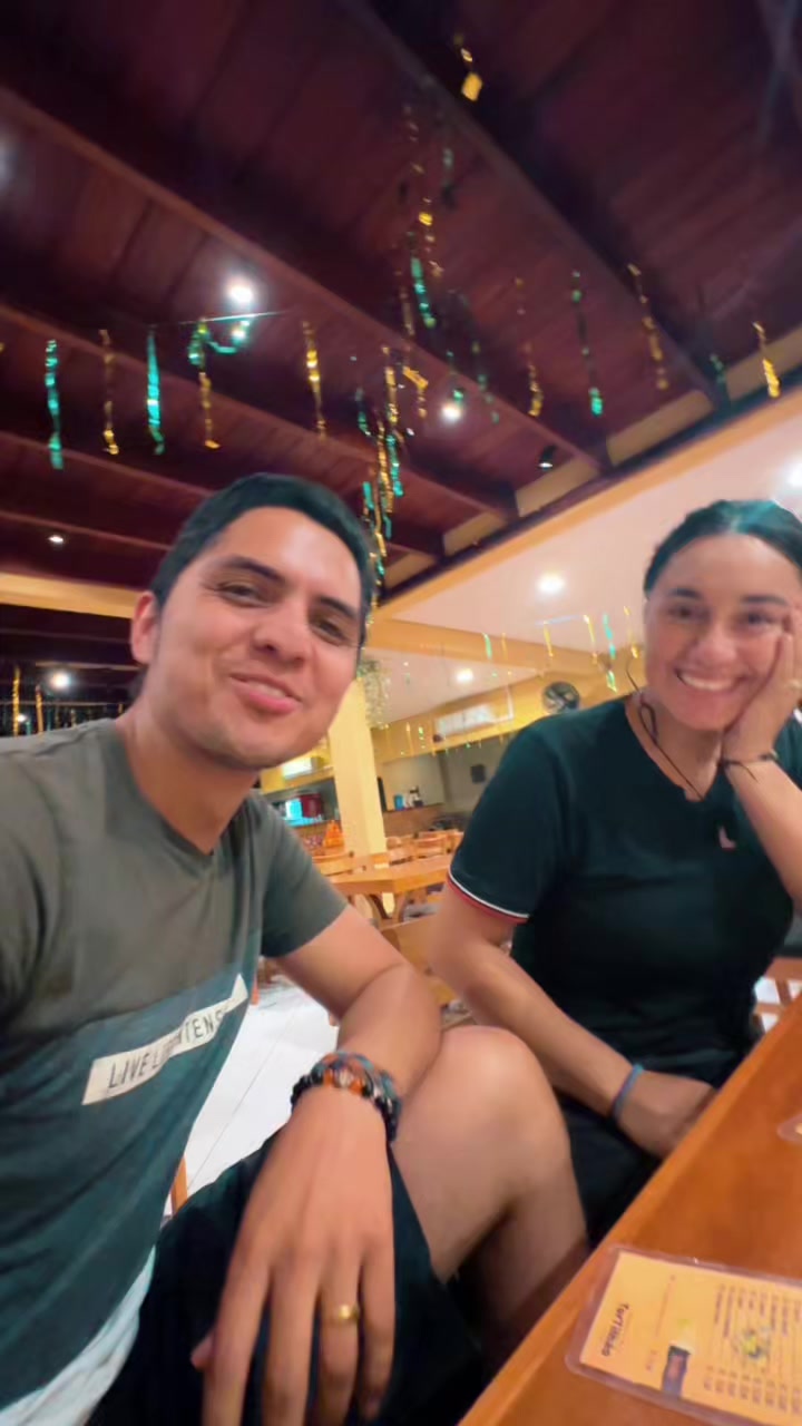 @locosdeandar