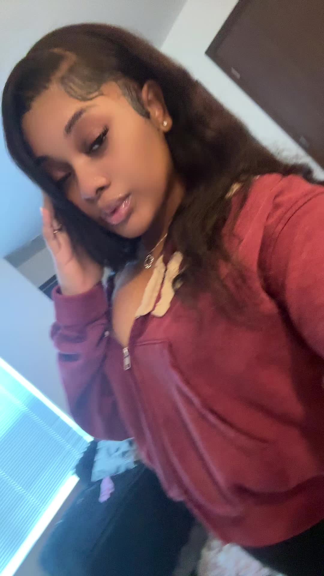 @niahnia07
