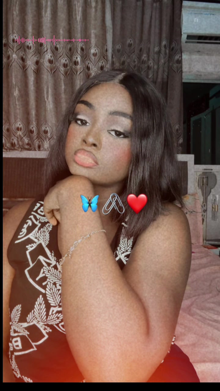 @Nènè🥰♥️