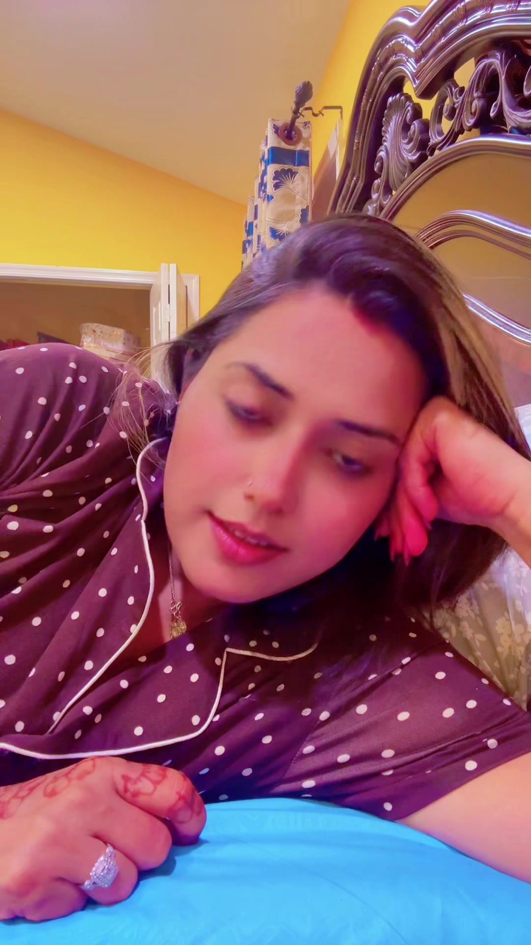 @🧚♀️Sumi Sharma🧚♀️