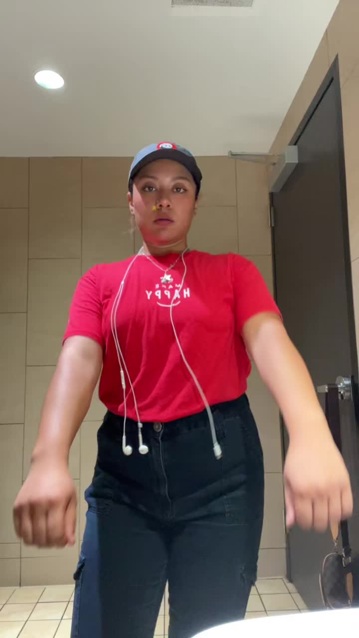 @Linhexists