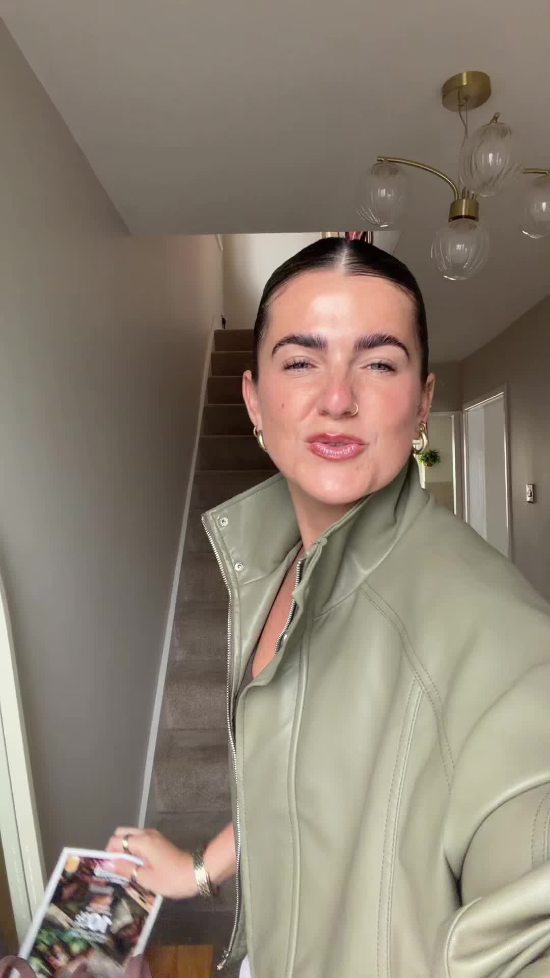 @elbuckles
