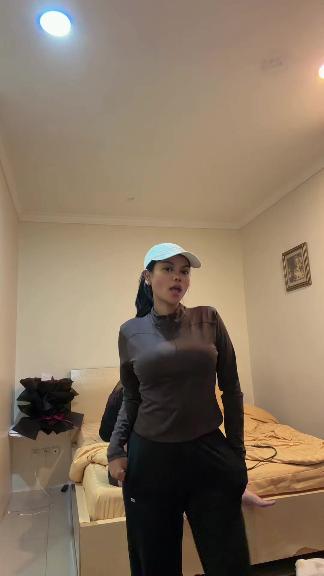 @Kikinii