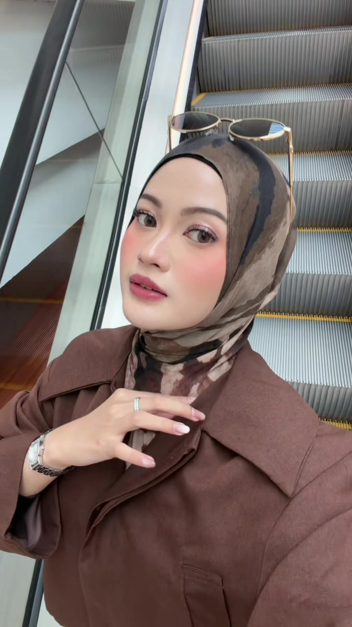 @intan ☻⋆。˚✧˖
