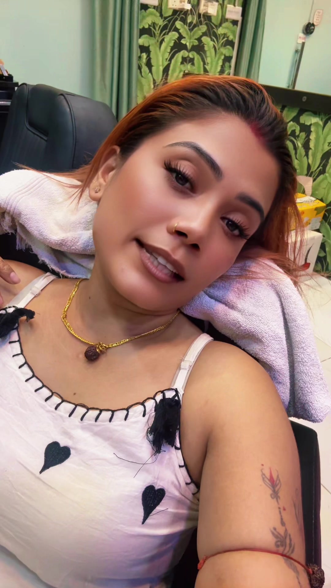 @Eshagiree10