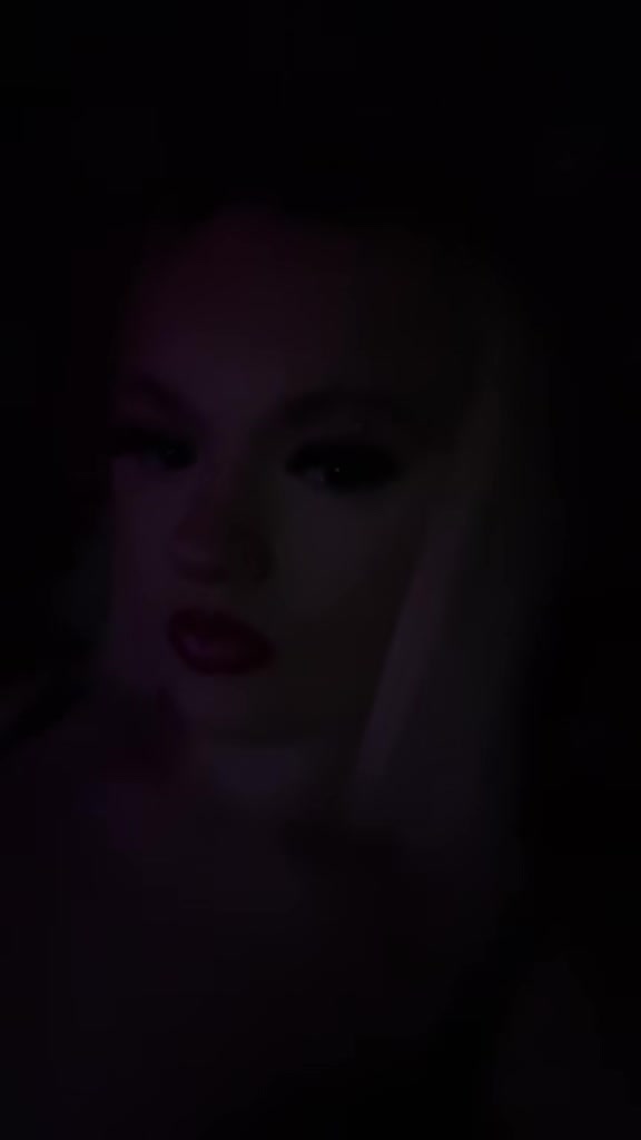 @prettiestfaceoncam_