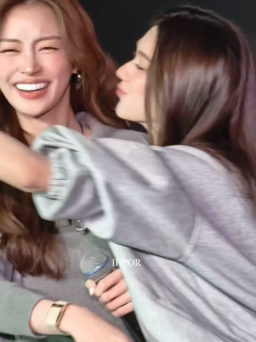 @Pin đi gặp Jisoo