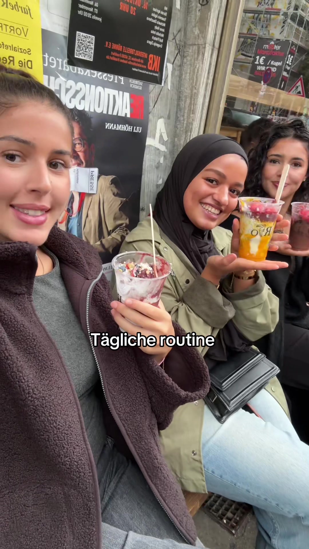 @منال