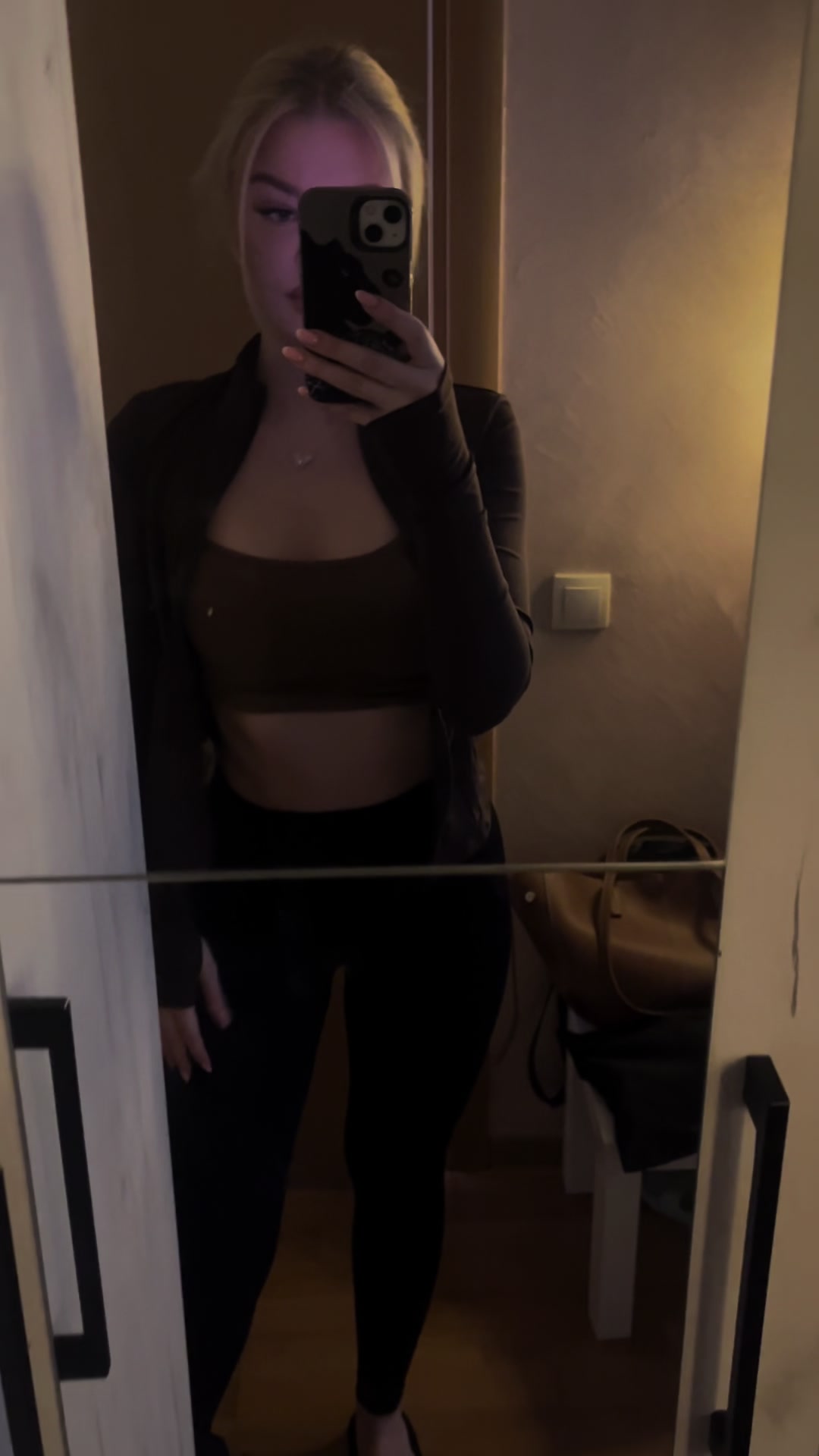 @𝒥