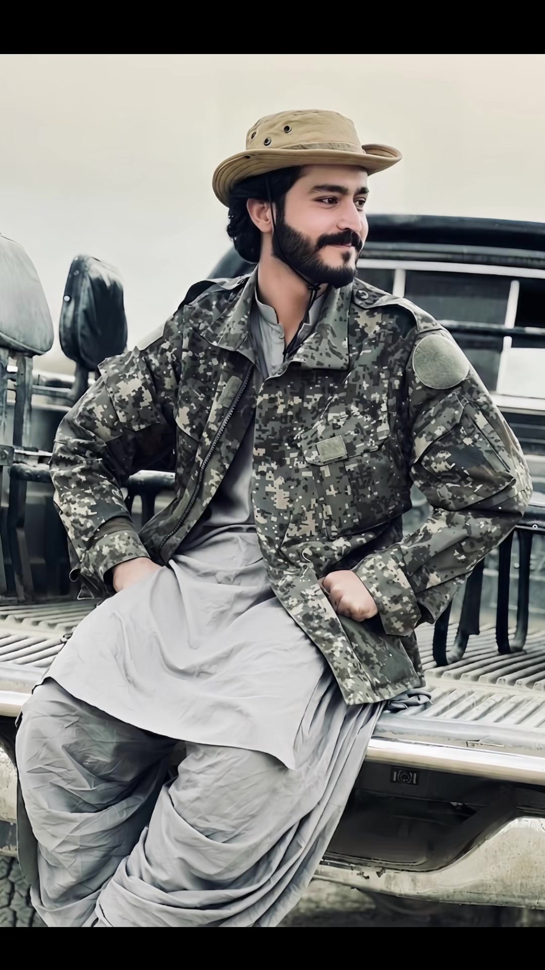 @𝑯🥀بلوچ