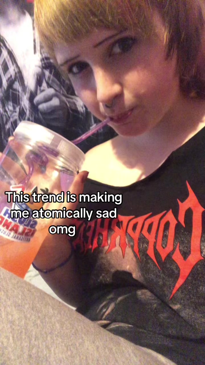 @PЯAWN 🧟♀️🧠