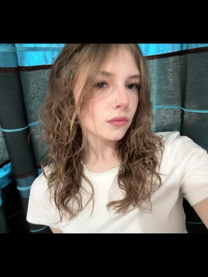 @🦈