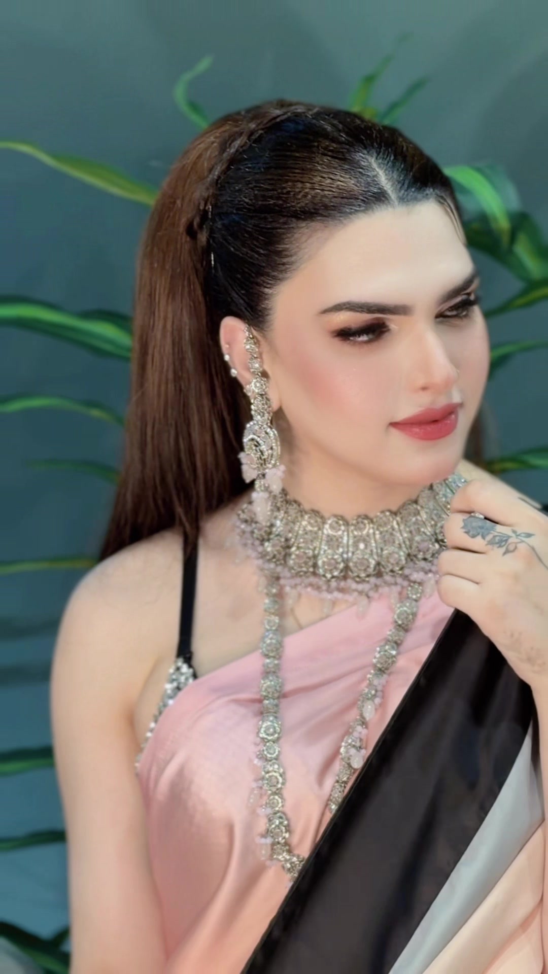 @The Fashion Queen GuLLaL