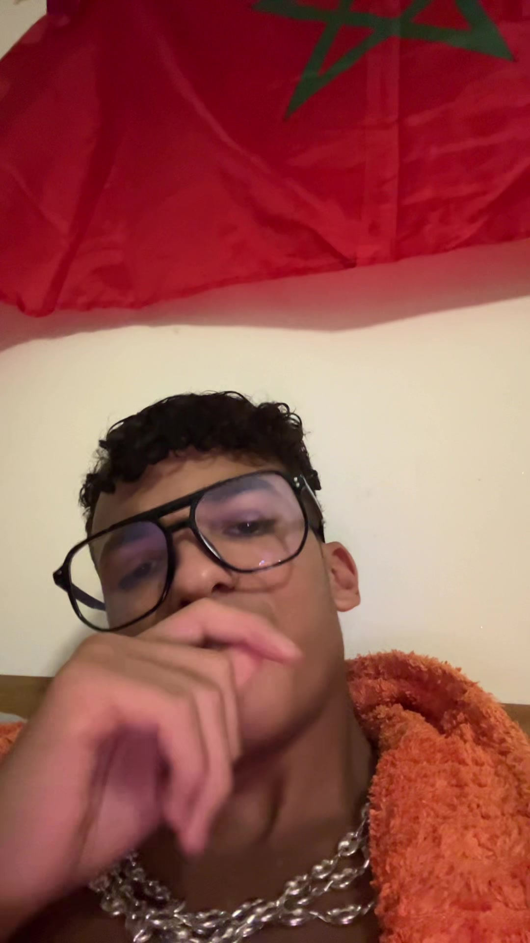 @walloma_
