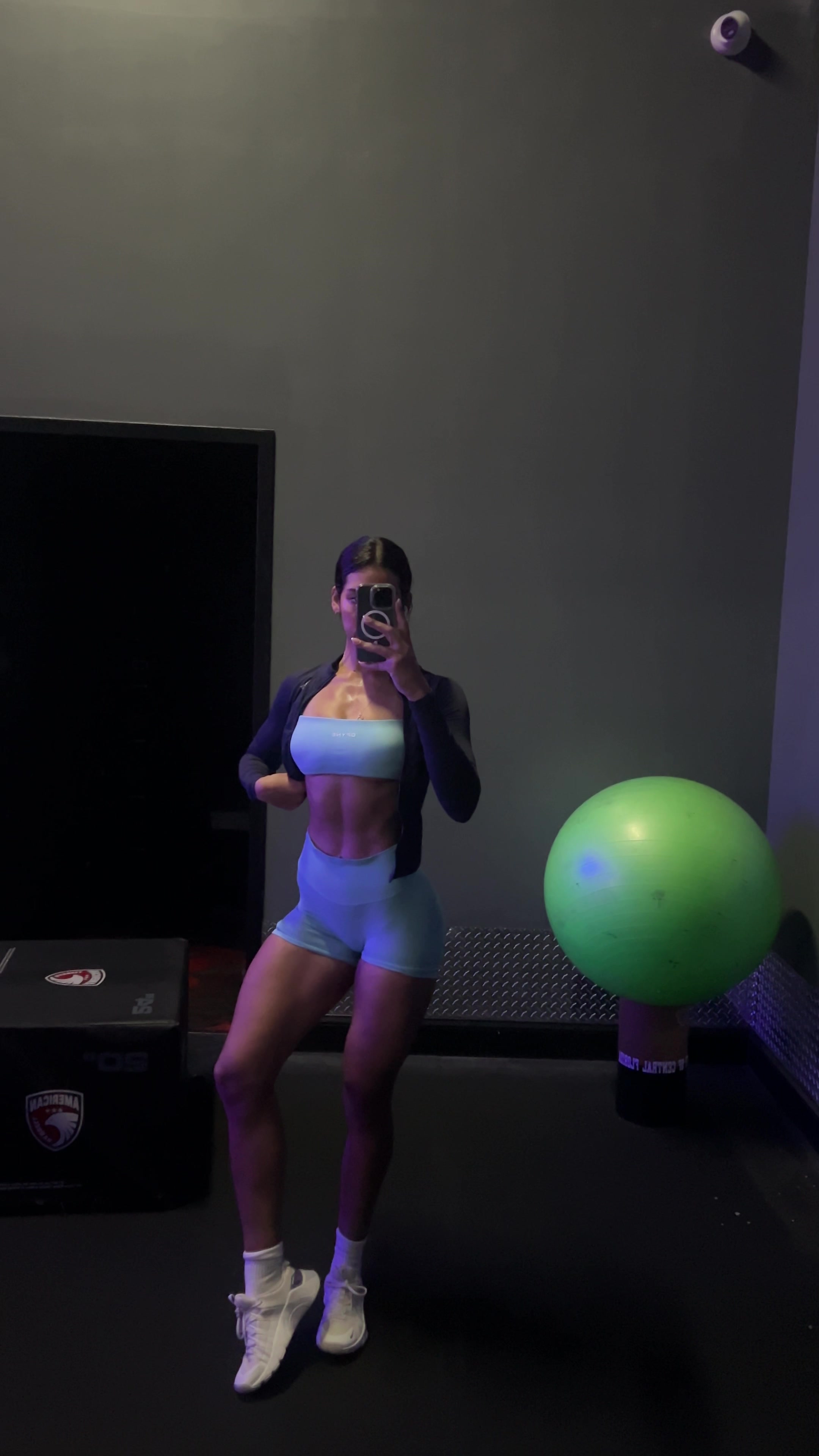 @zeynah🪽