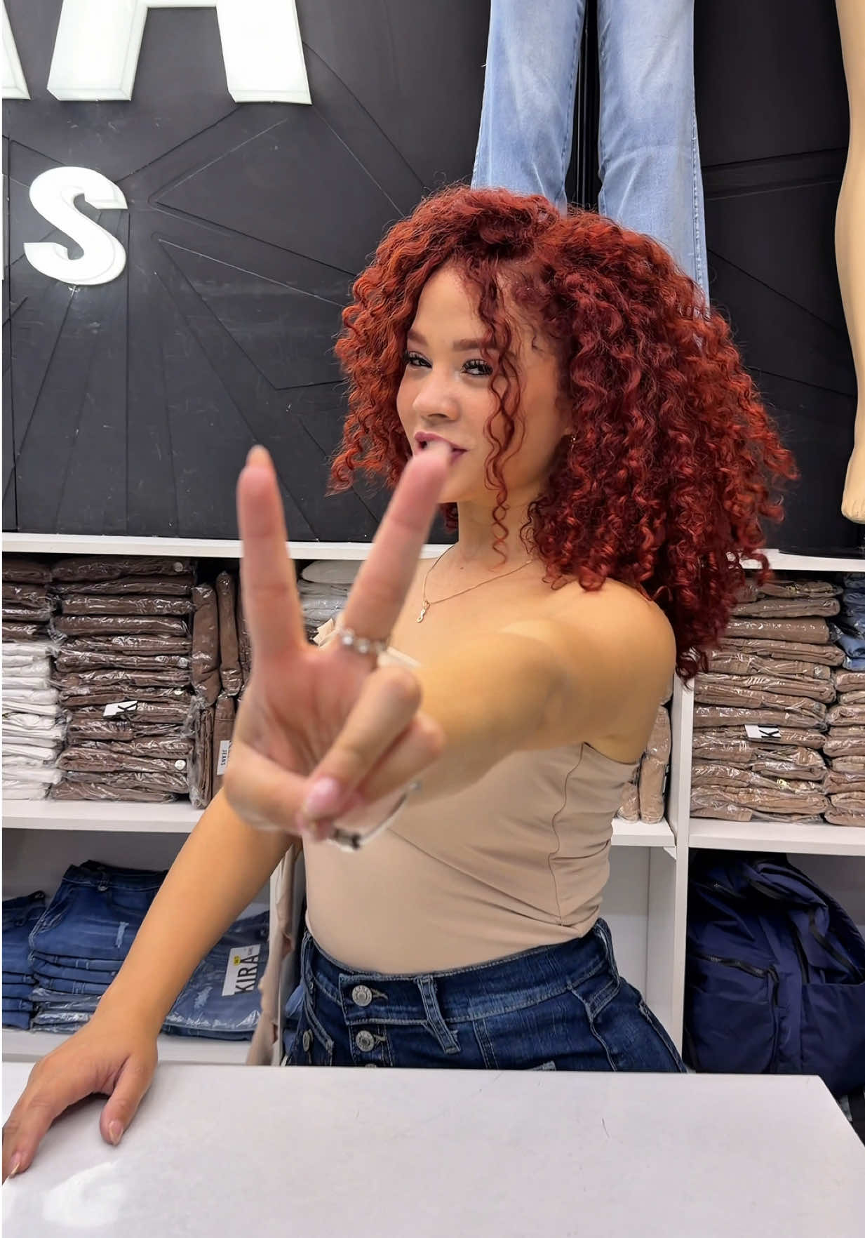 @kirajeans.peru