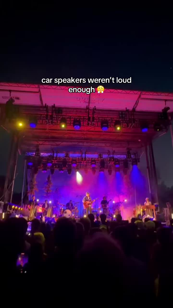 @Sam Barber Fan Page