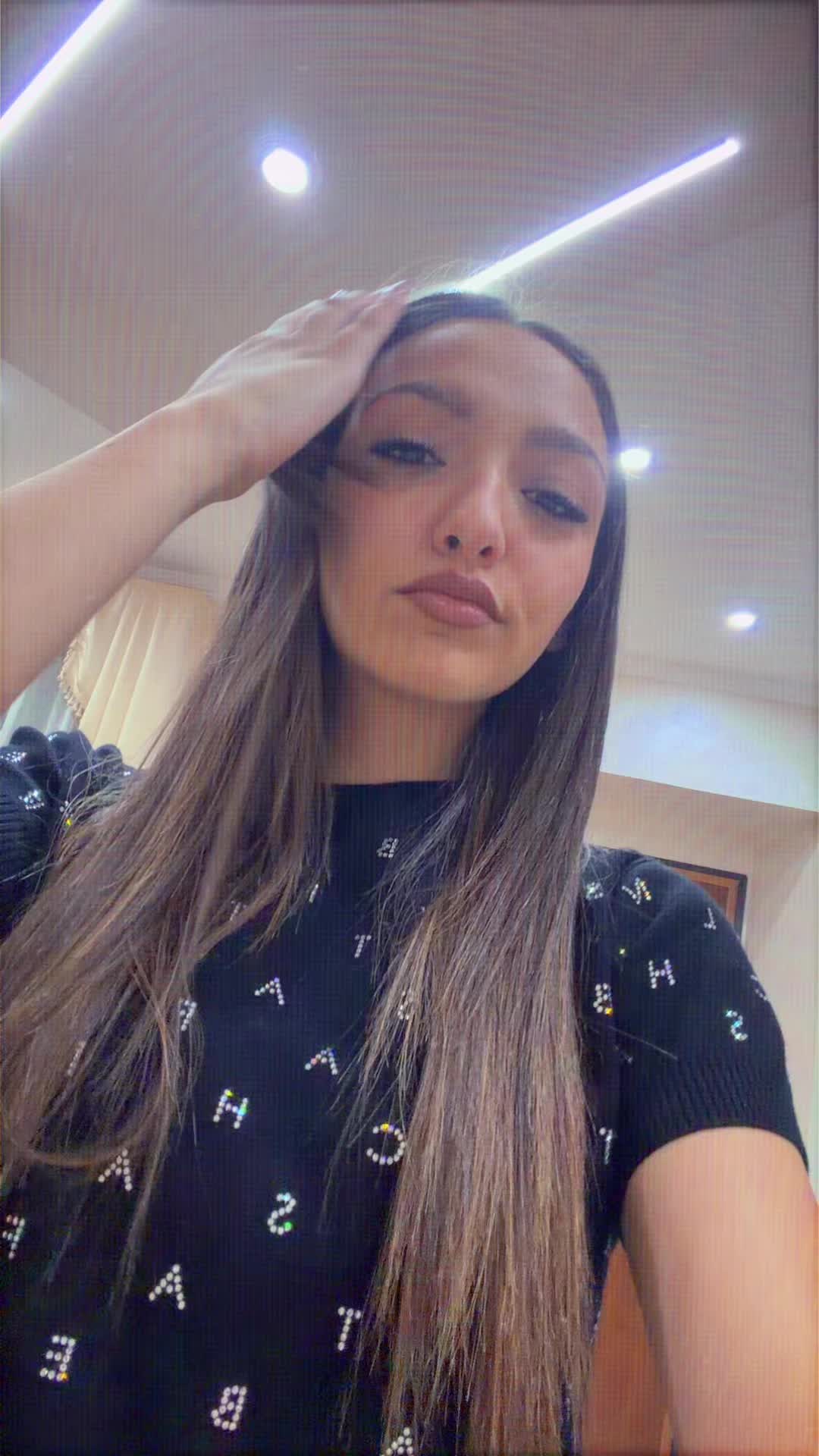 @𝓖𝓲𝓾𝓼𝔂 𝓛𝓪𝓾𝓭𝓪𝓷𝓲 🌙