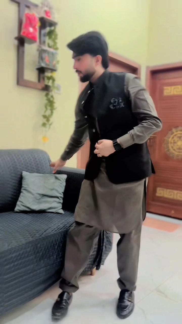 @SHARARTI MIRZA😎♥️