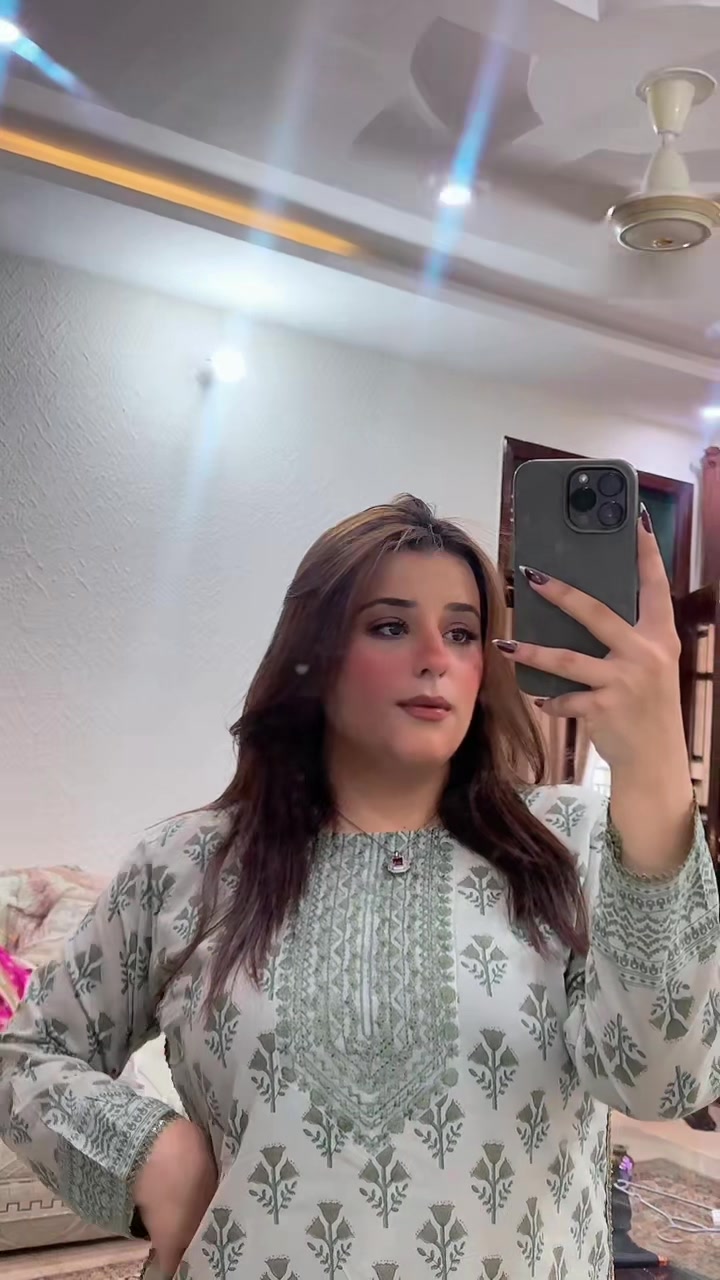 @Laibaqureshi🌸