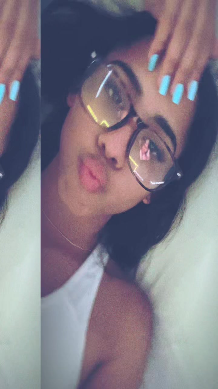@justaaflirt