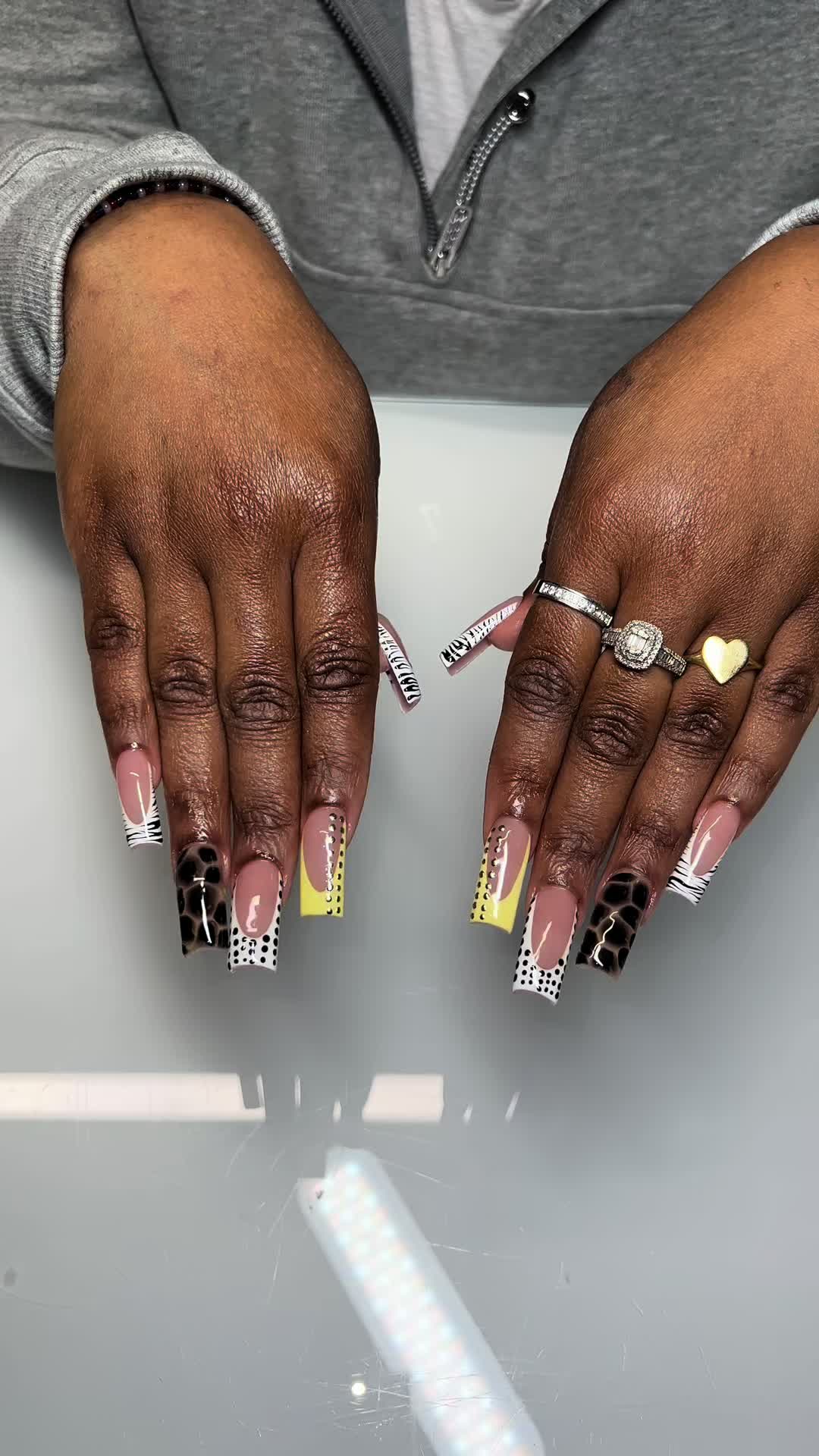 @lizthenailtexh