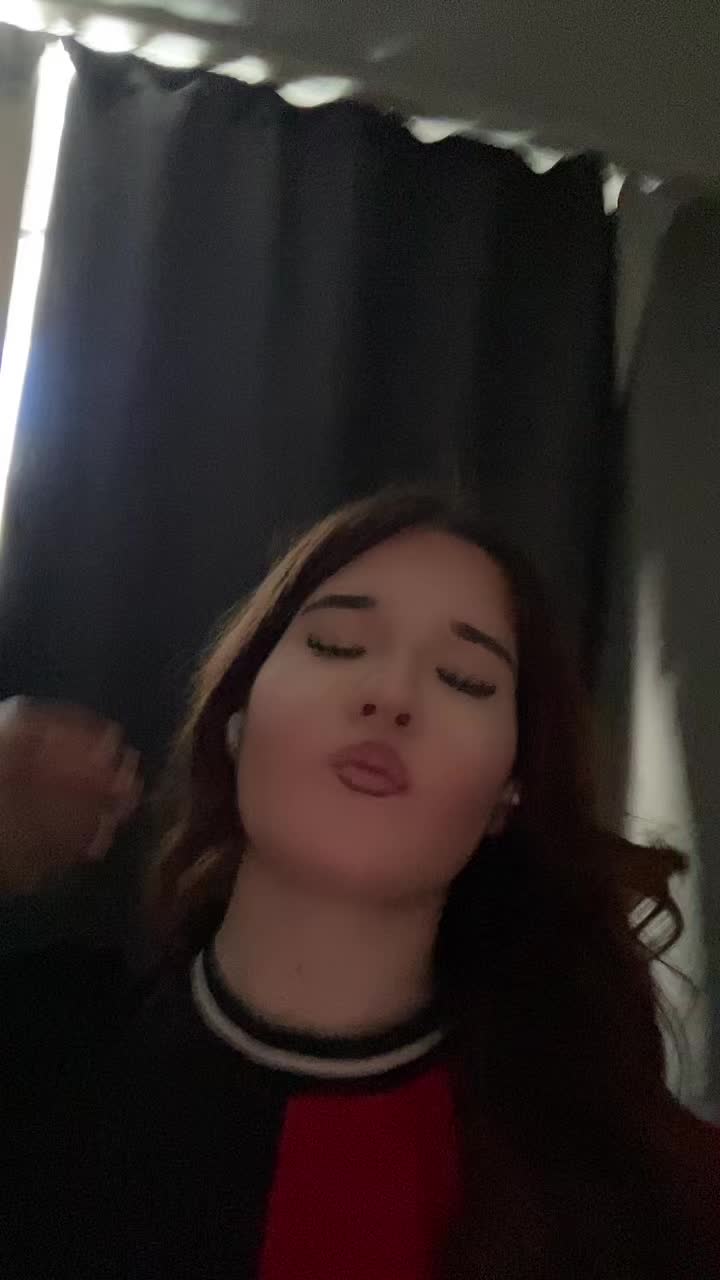 @𝒞💕
