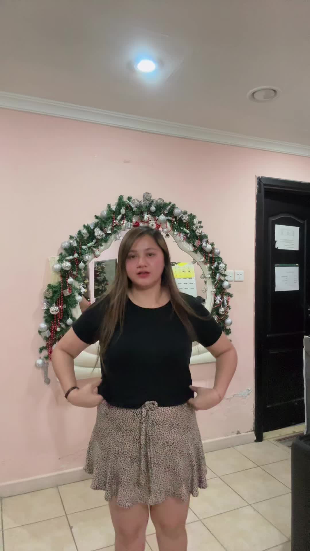 @hnybeeb