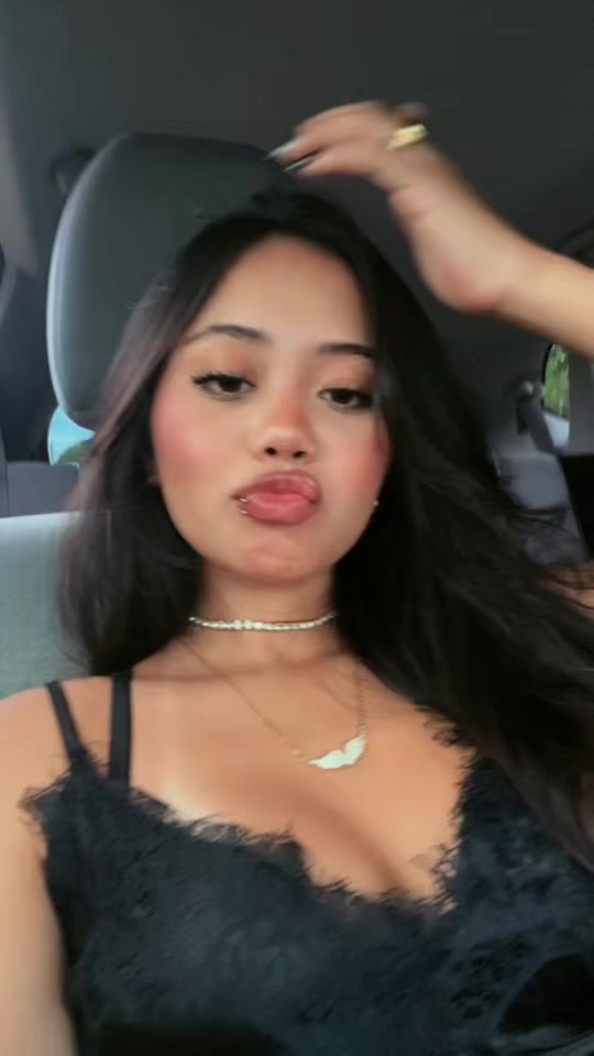 @Rebecca Massumi💋
