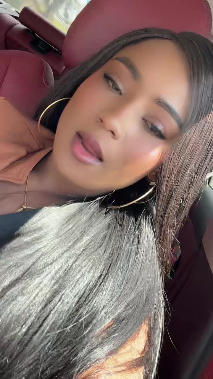 @Vanessa 🤎 G 02