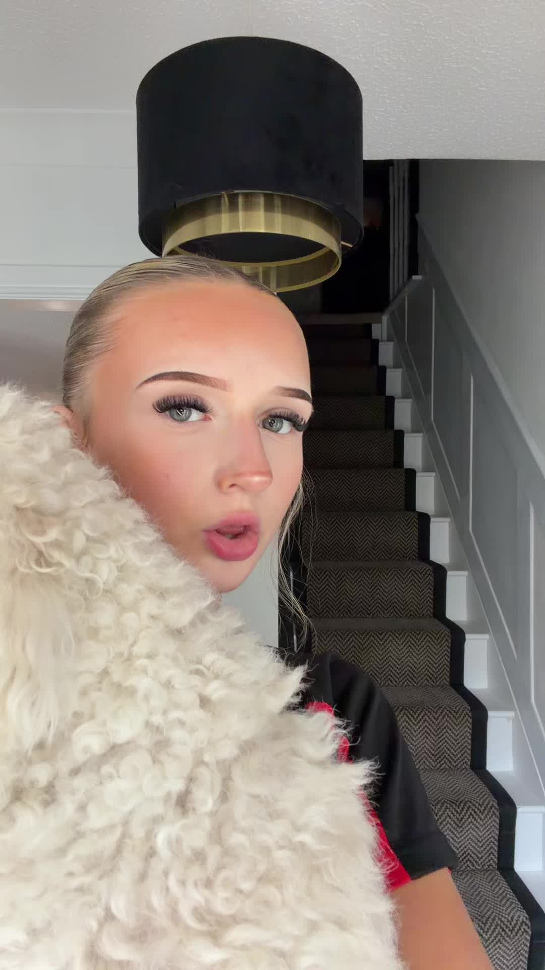 @𝓁𝒶𝓊𝓇𝒶🪽🧁