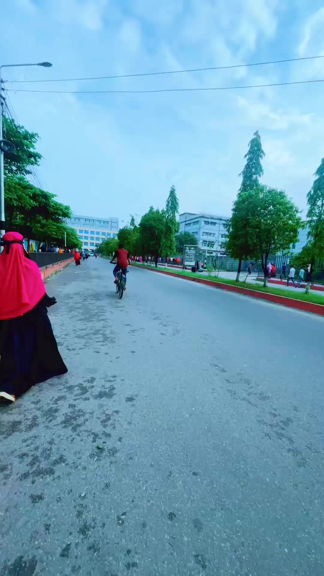 @পরিবার একমাত্র মেয়ে