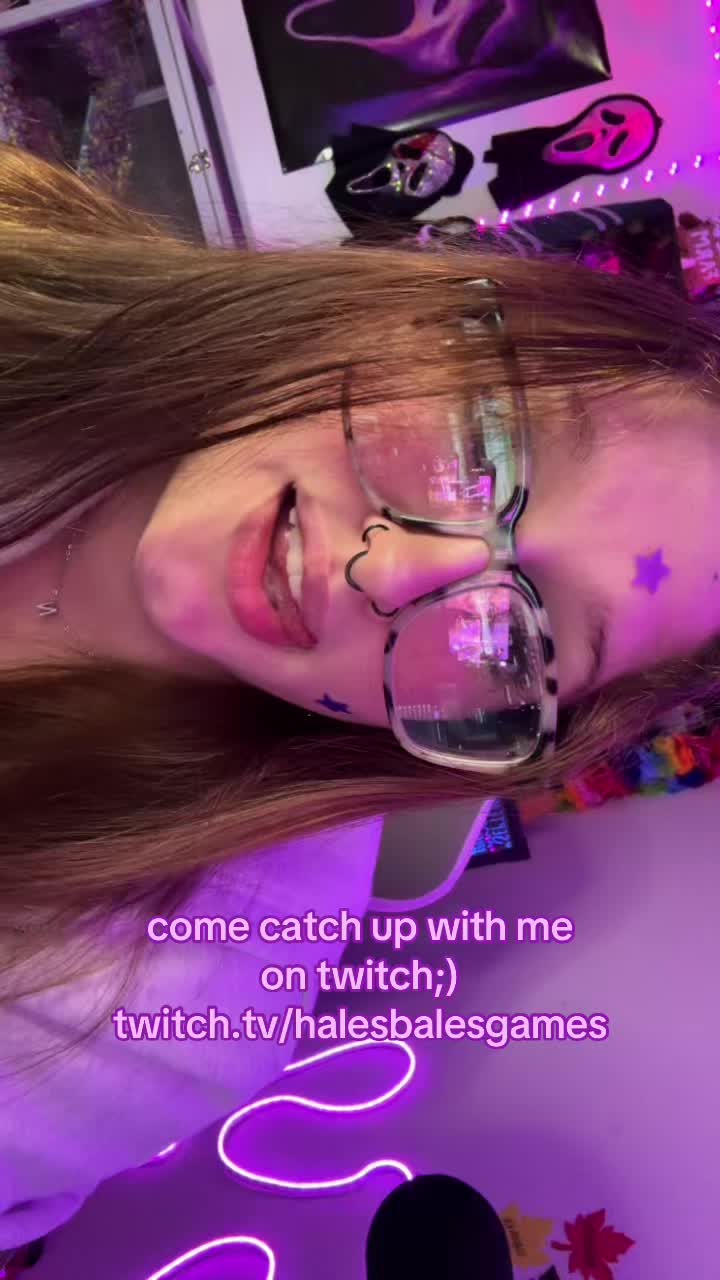 @halesbalesgames | Twitch 𐙚 ̊
