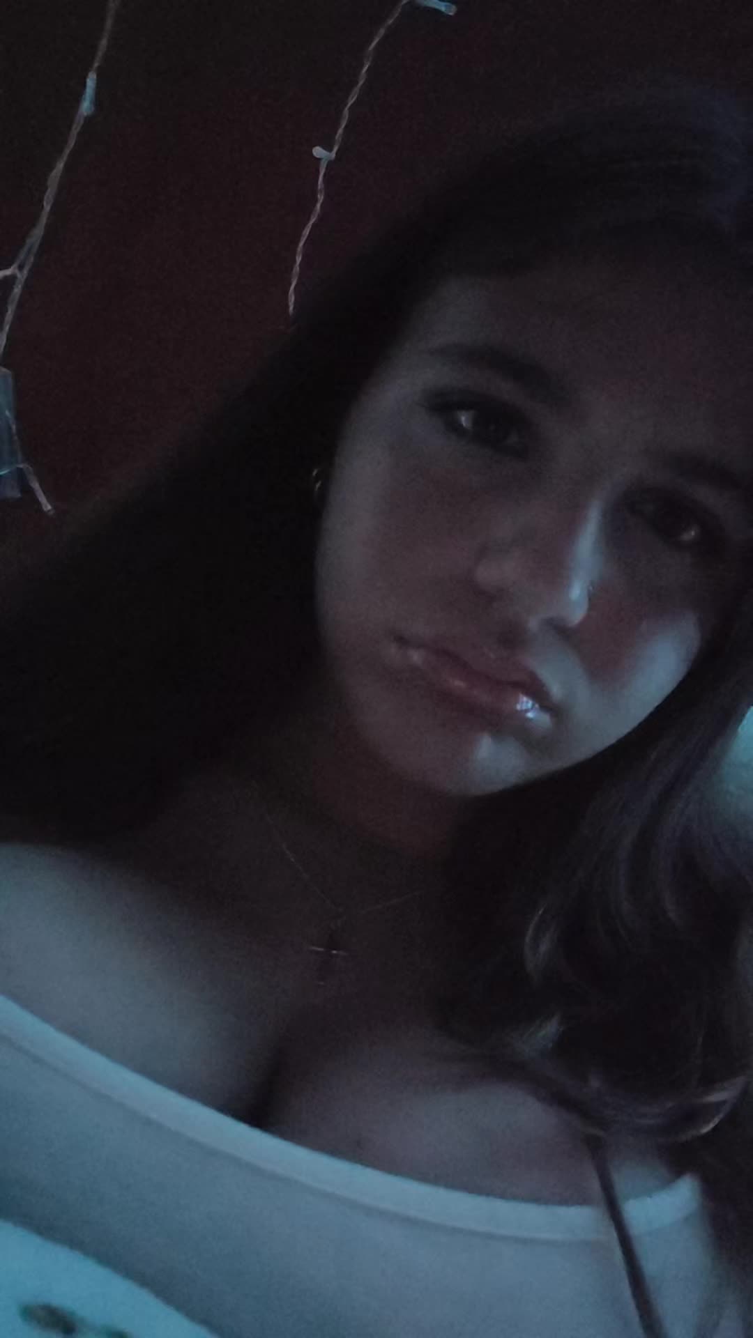 @???