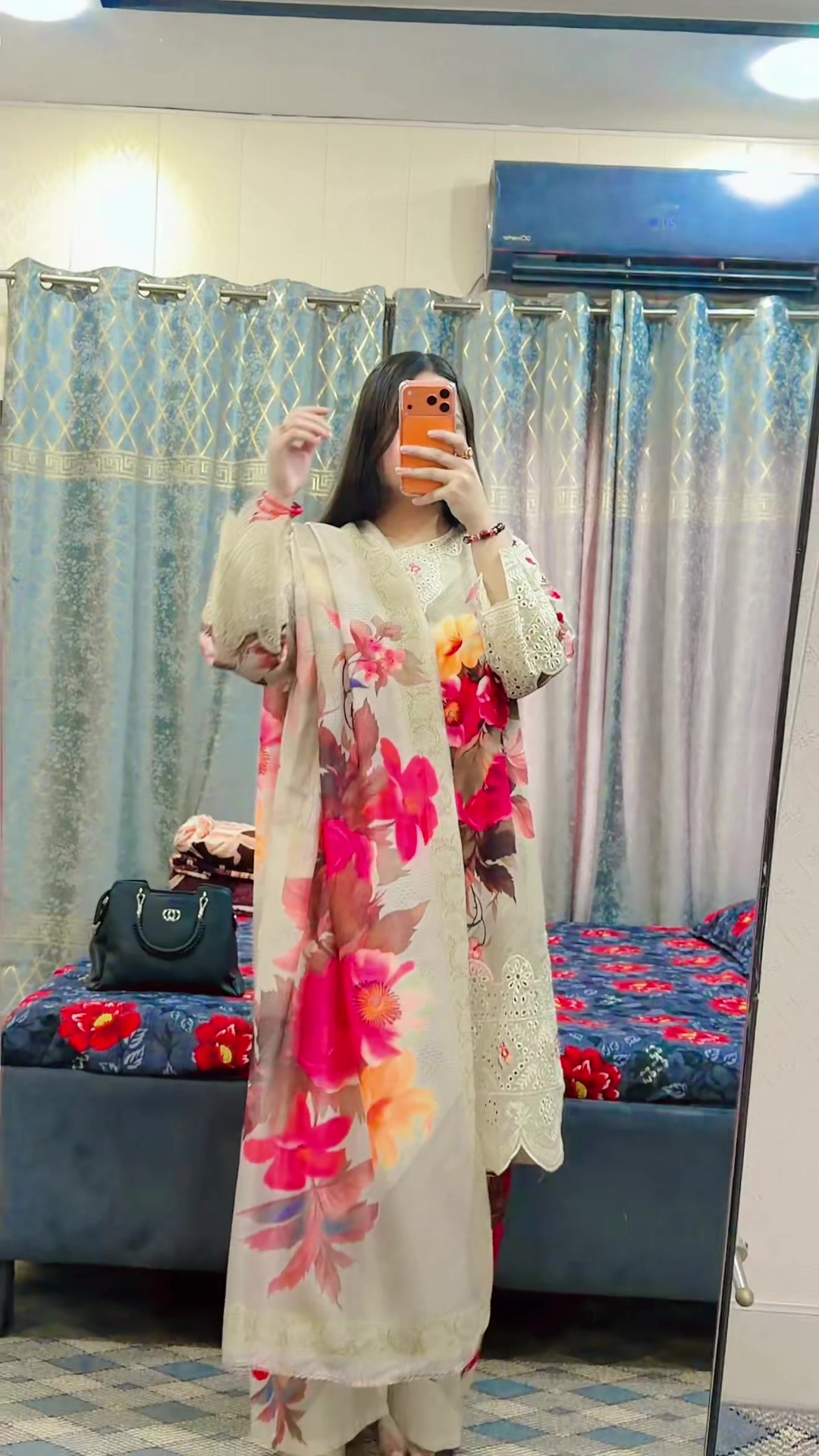 @Ahmiku Vlogs♥️
