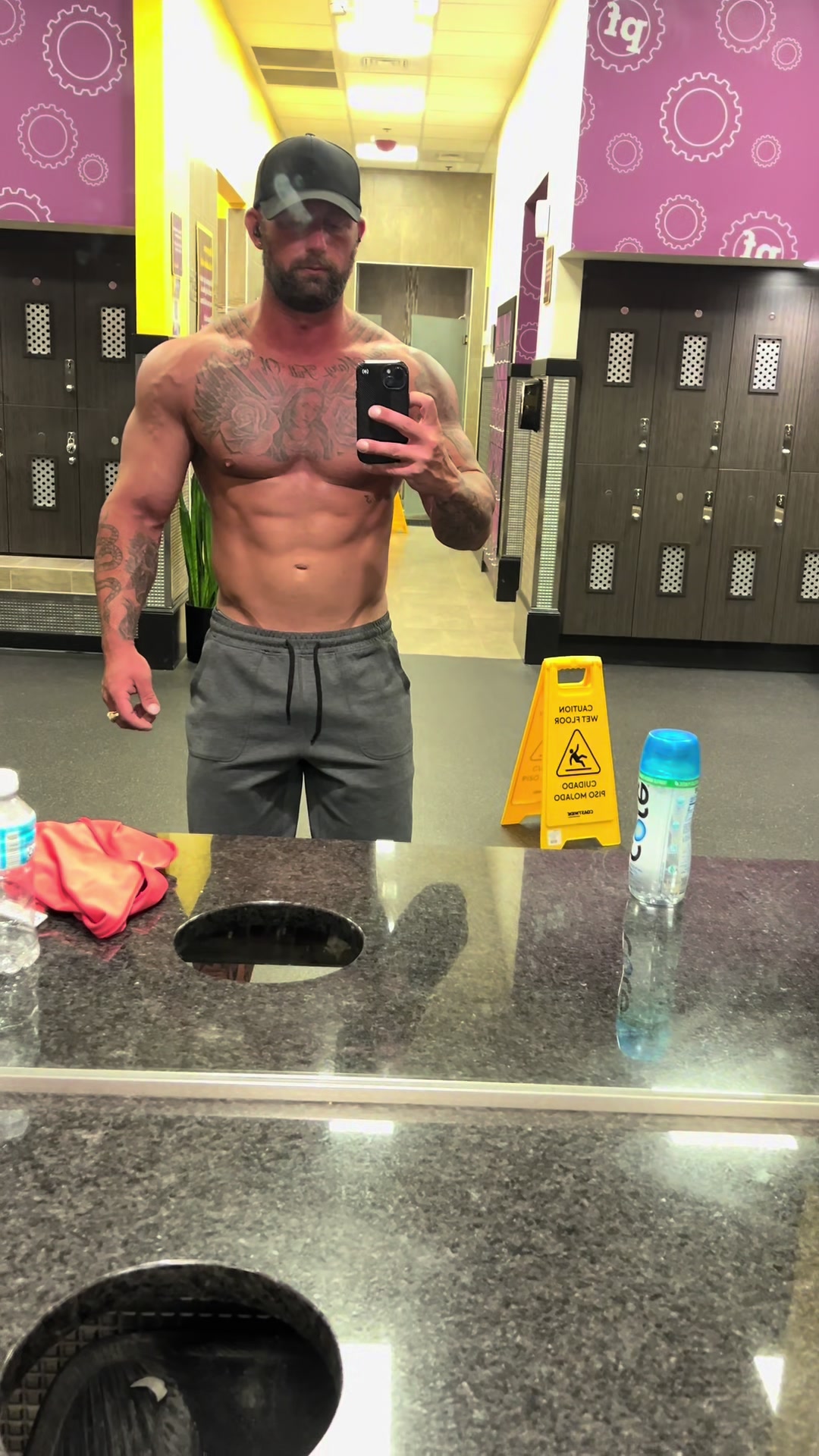 @richieswollerton