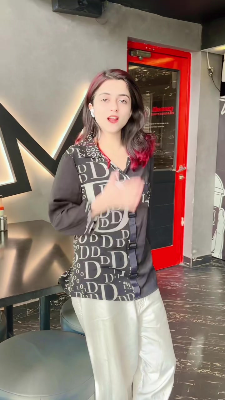 @Laibaarishofficial
