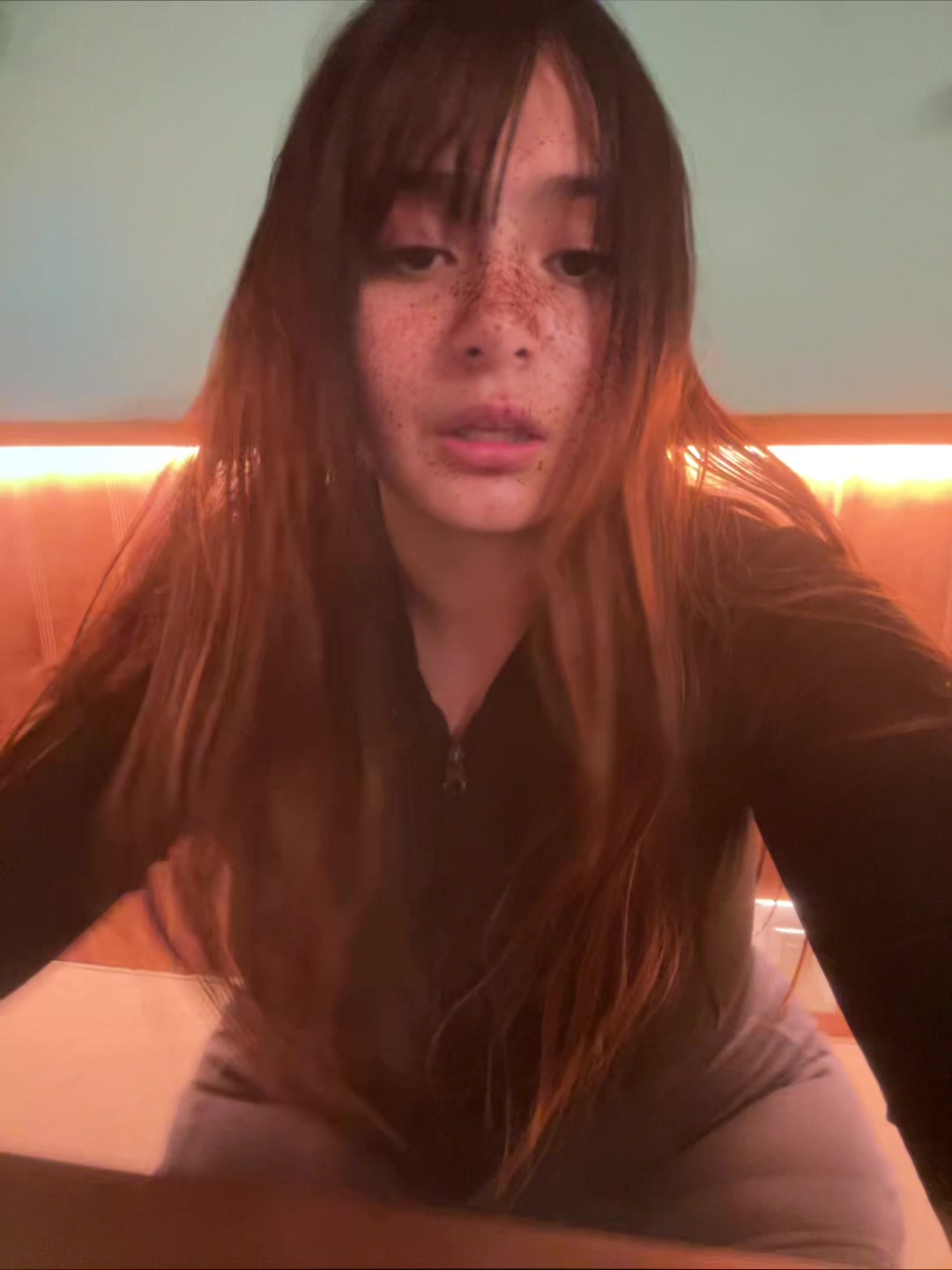@Whtos.