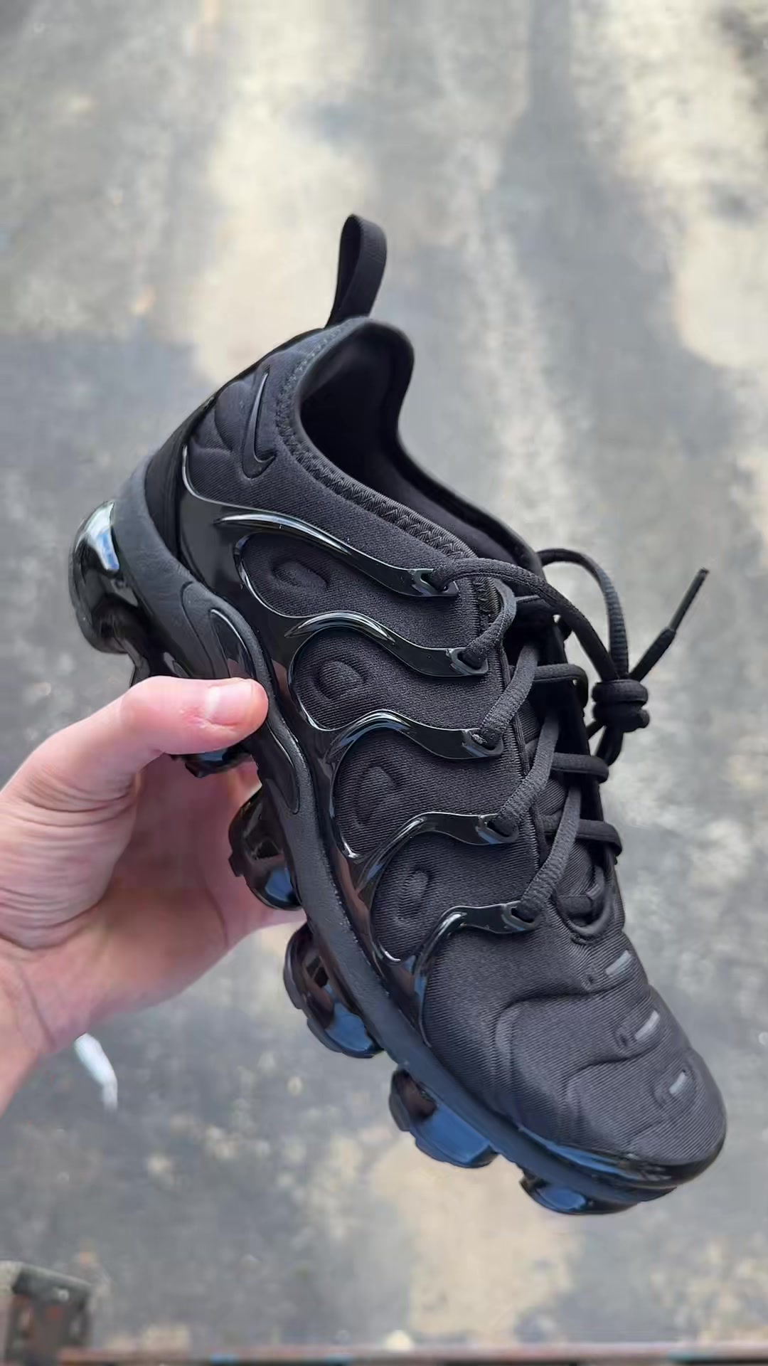 @VERIFIED SNEAKER DEALS