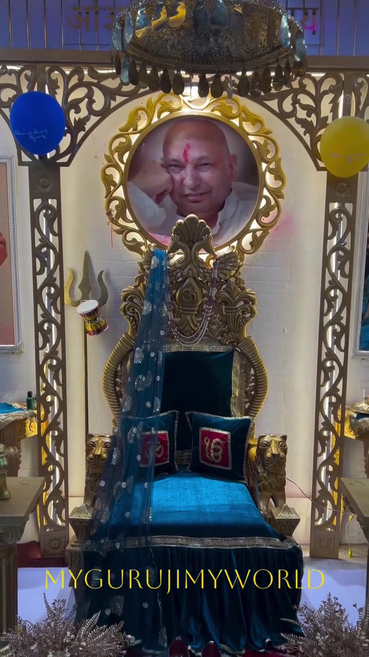 @𝓐𝓼𝓱𝔀𝓪𝓷𝓲 𝓽𝓱𝓪𝓴𝓾𝓻