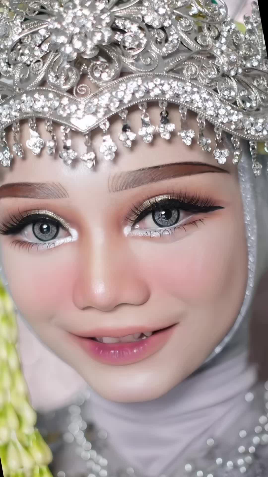 @VIKAMAKEUPP