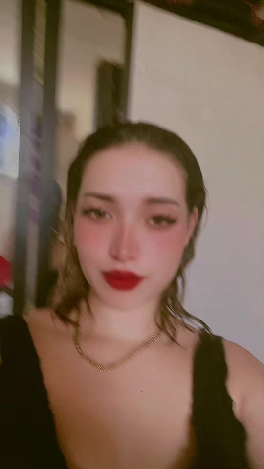 @The_queen👑