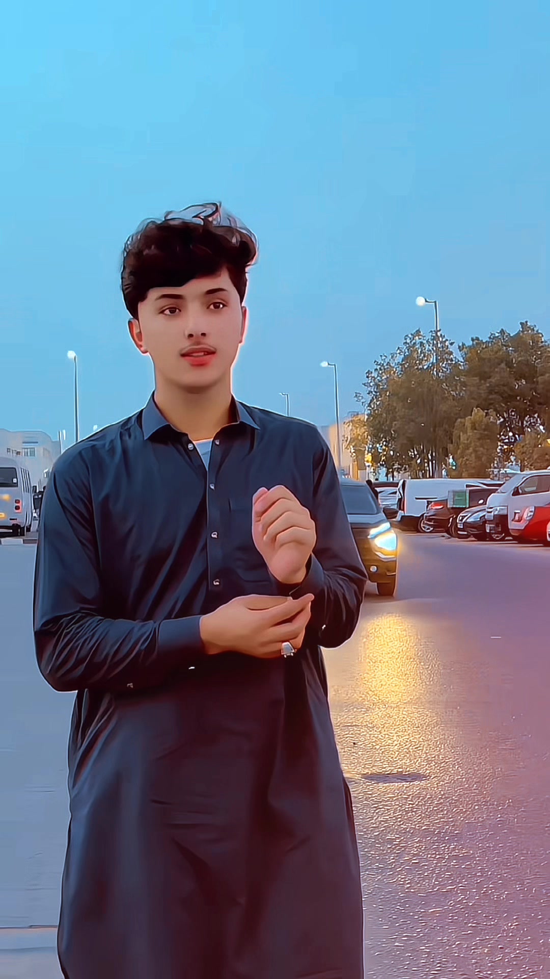 @🍂DIMPLE <🍁> BOY 🇦🇪