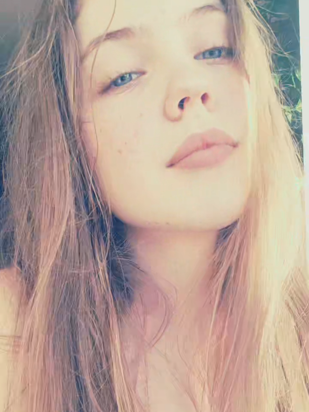 @Lada Clairièlle 🍏🕊