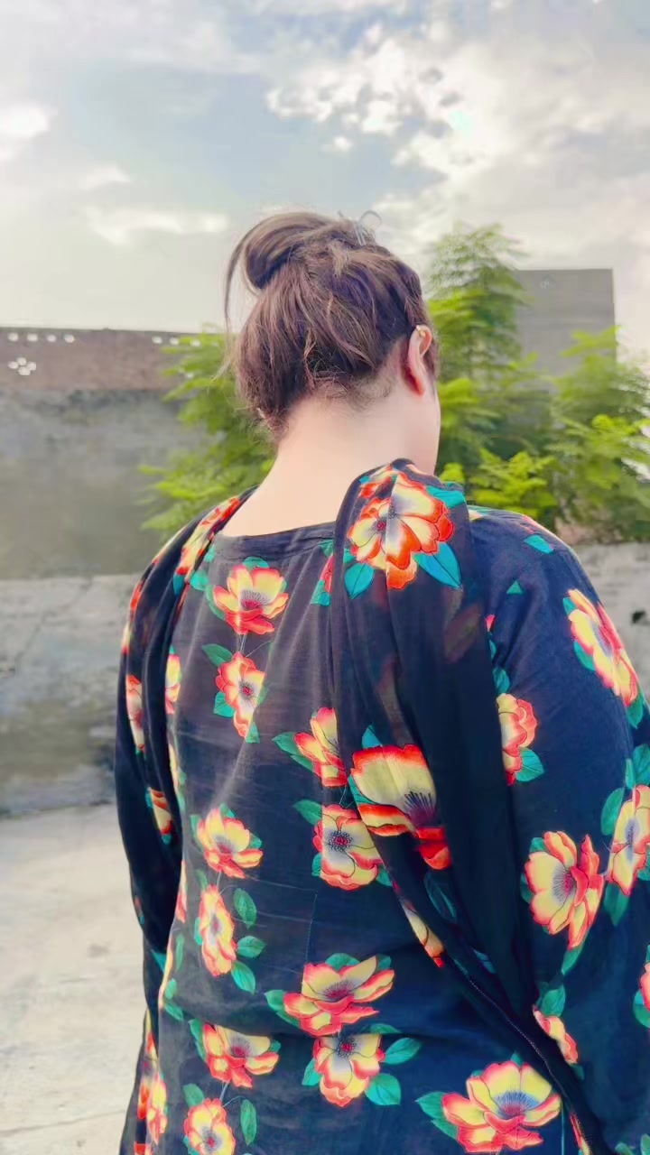 @Aisha khan2222
