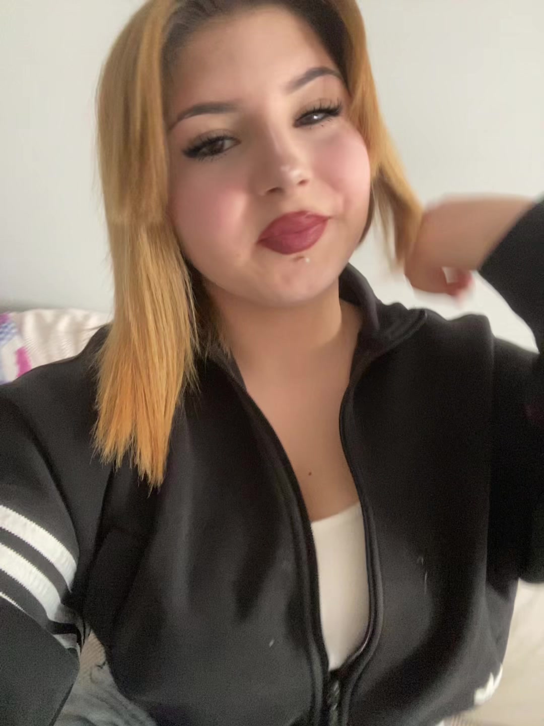 @xvazra00