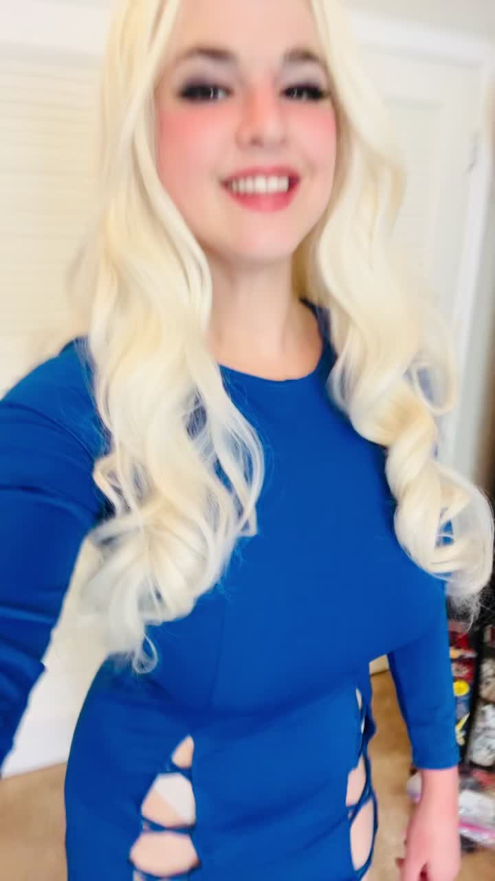 @sarawrcosplayy