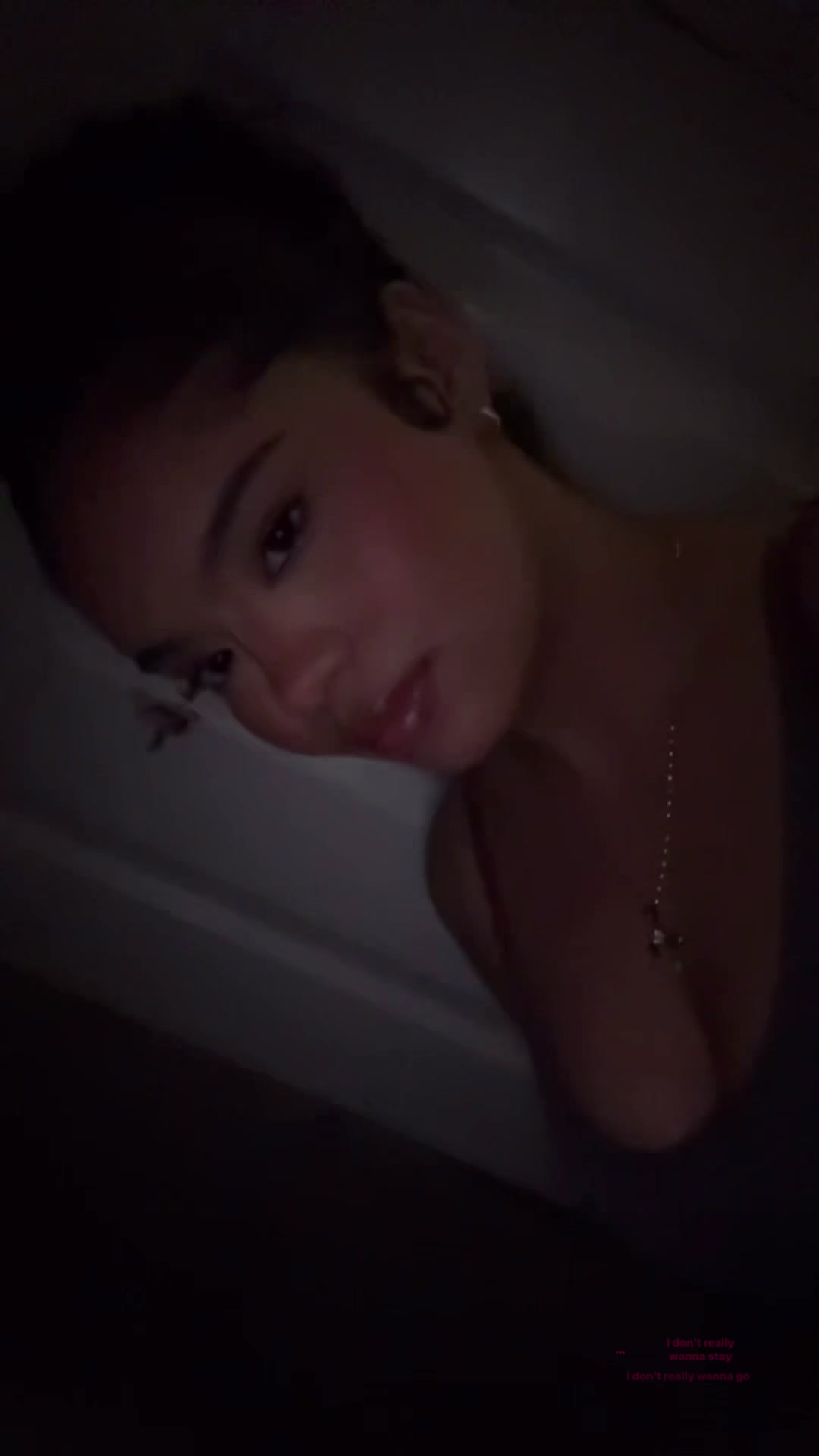 @Jully_&euro;