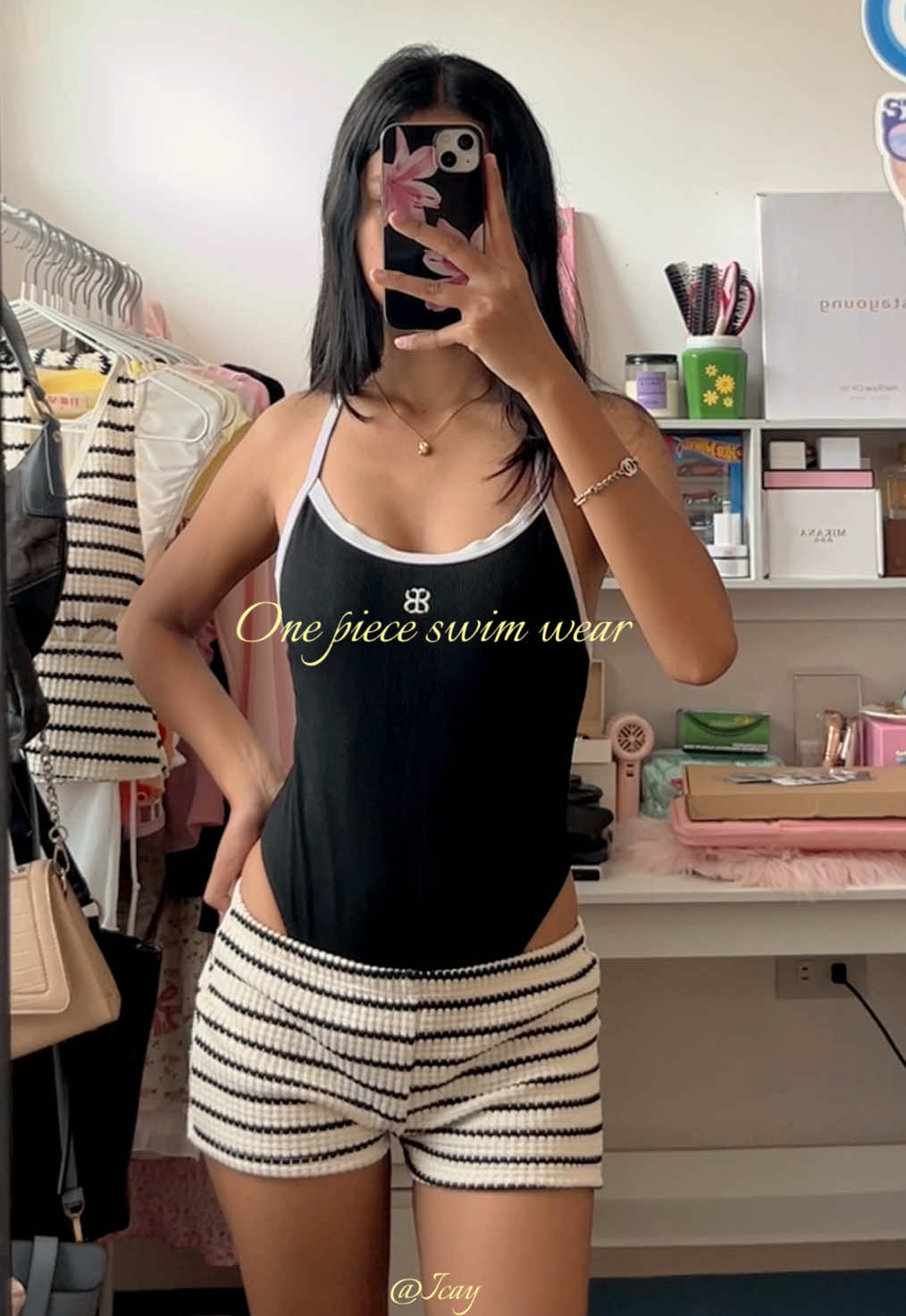 @𑣲𝑰𝒄𝒂𝒚˚࿔𝜗𝜚